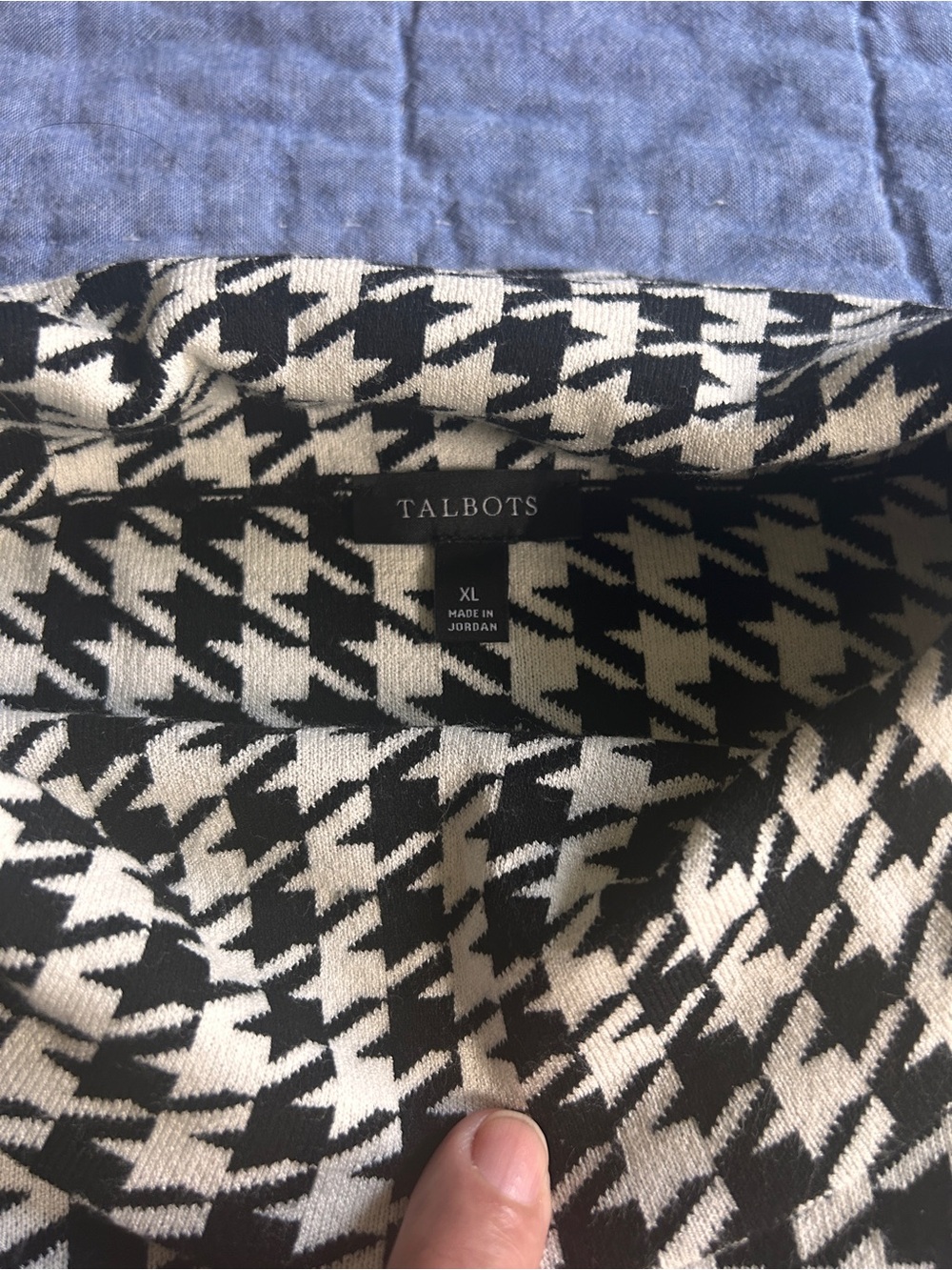 Talbots Black and White Houndstooth Mock Neck Sweater - Picture 5 of 7